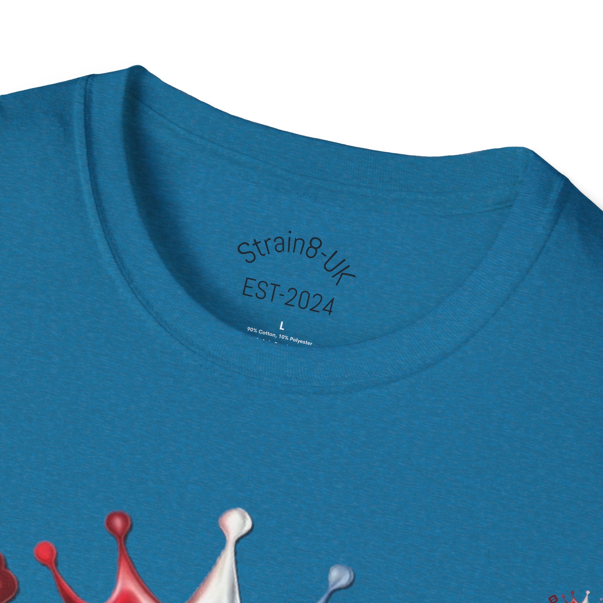 The Royal Strain8-UK T‑Shirt – Cute Cartoon Ted the carrot & Lucy the leak Veggie Characters Tee