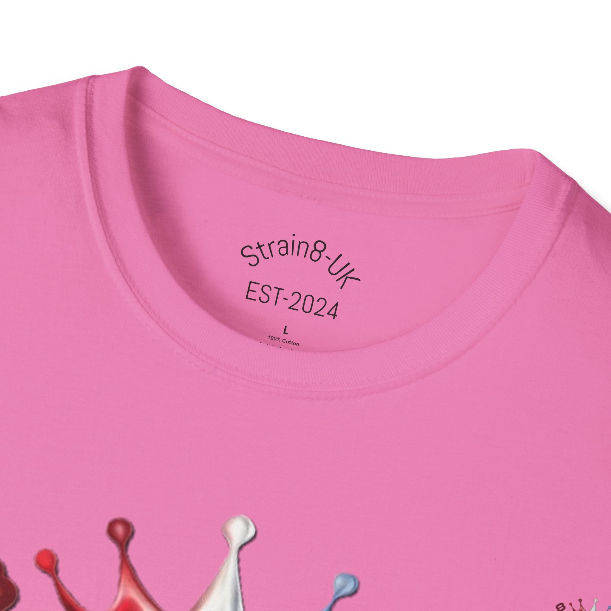 The Royal Strain8-UK T‑Shirt – Cute Cartoon Ted the carrot & Lucy the leak Veggie Characters Tee