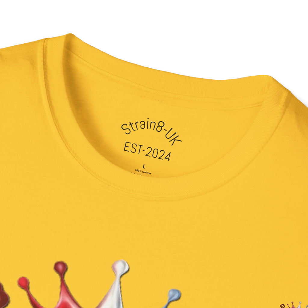 The Royal Strain8-UK T‑Shirt – Cute Cartoon Ted the carrot & Lucy the leak Veggie Characters Tee